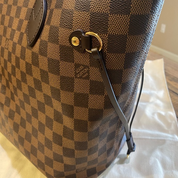 Louis Vuitton AUTHENTIC Neverfull MM - Picture 10 of 15